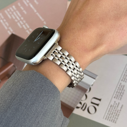 Gold Apple Watch Band, iWatch strap 45mm 44mm 42mm 41mm 40mm 38mm 49mm, Luxury Women Metal Bracelet, Apple Watch 9, Apple armband gift