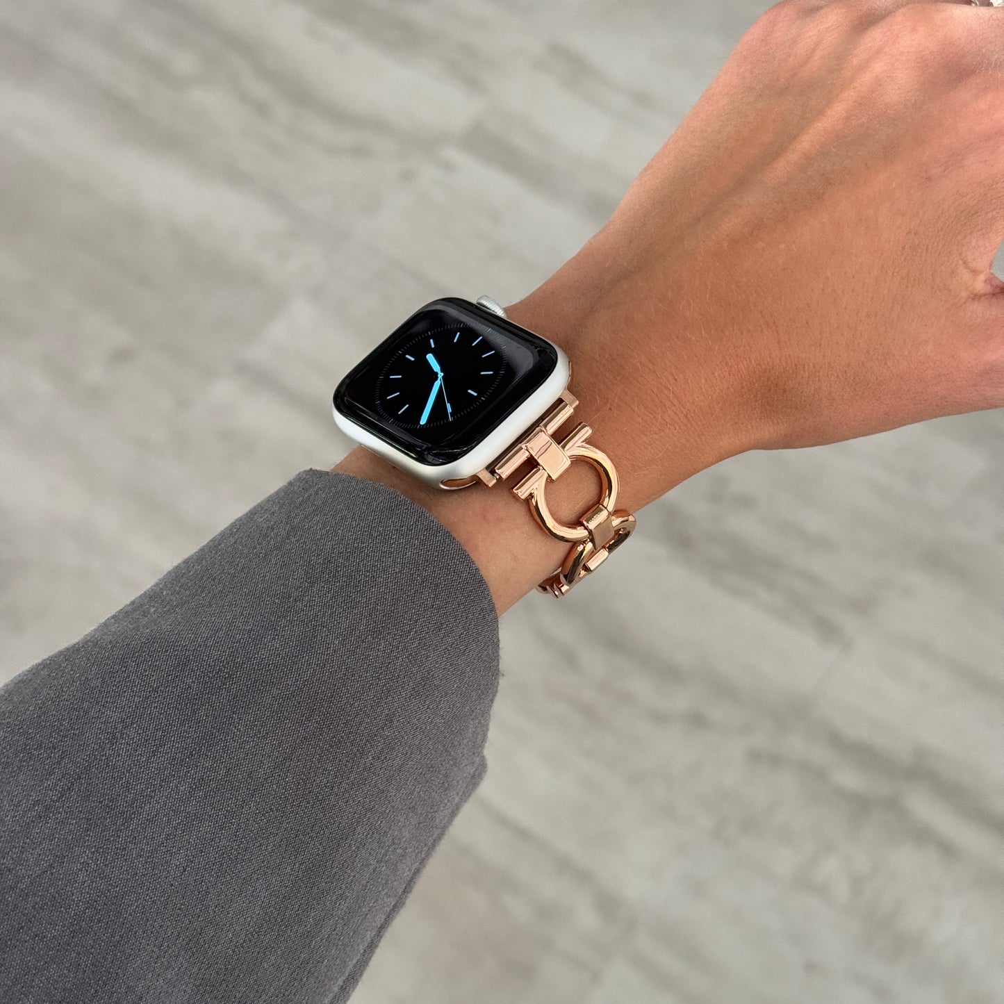 Slim and lightweight stainless steel Apple Watch band with a unique circle-link design. Easily resizable with no tools needed, perfect for both everyday wear and special occasions. Compatible with Apple Watch Series 1-10, SE, and Ultra