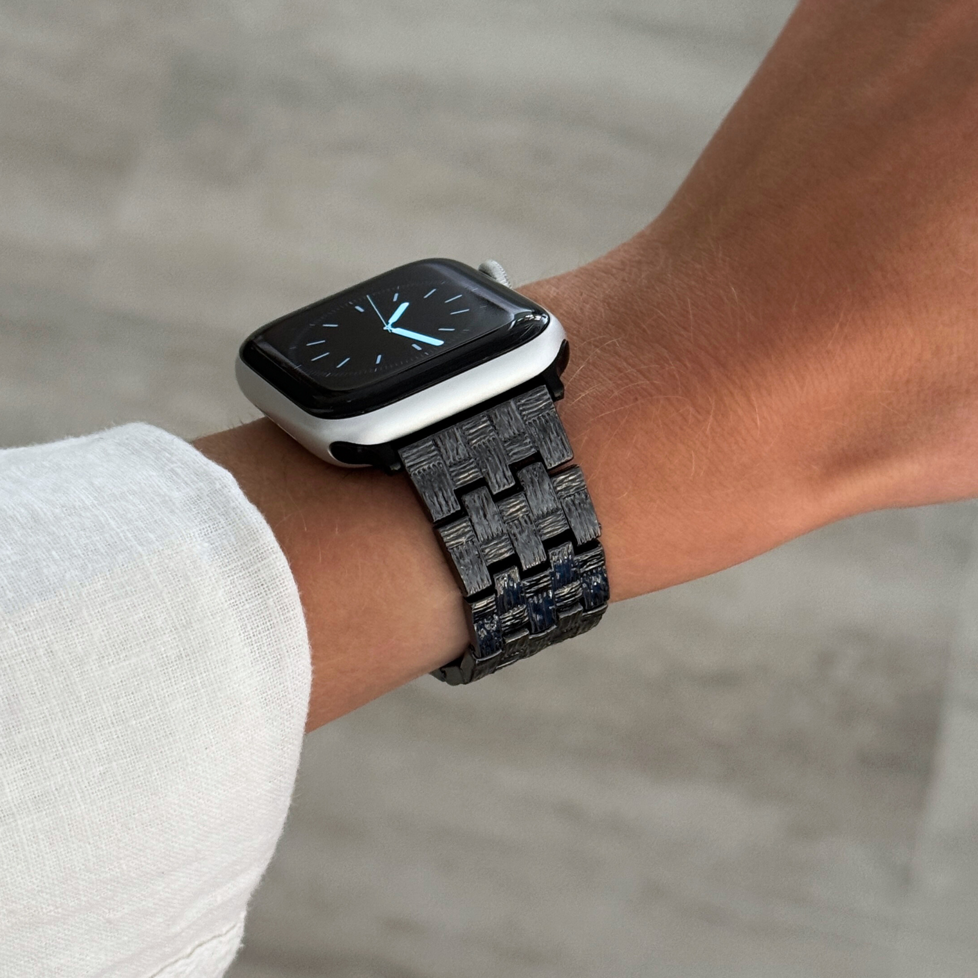 Vintage-inspired stainless steel Apple Watch band with an intricate baroque pattern. Features a mix of brushed matte and polished shine for a luxurious look. Compatible with Apple Watch Series 1-10, SE, and Ultra.