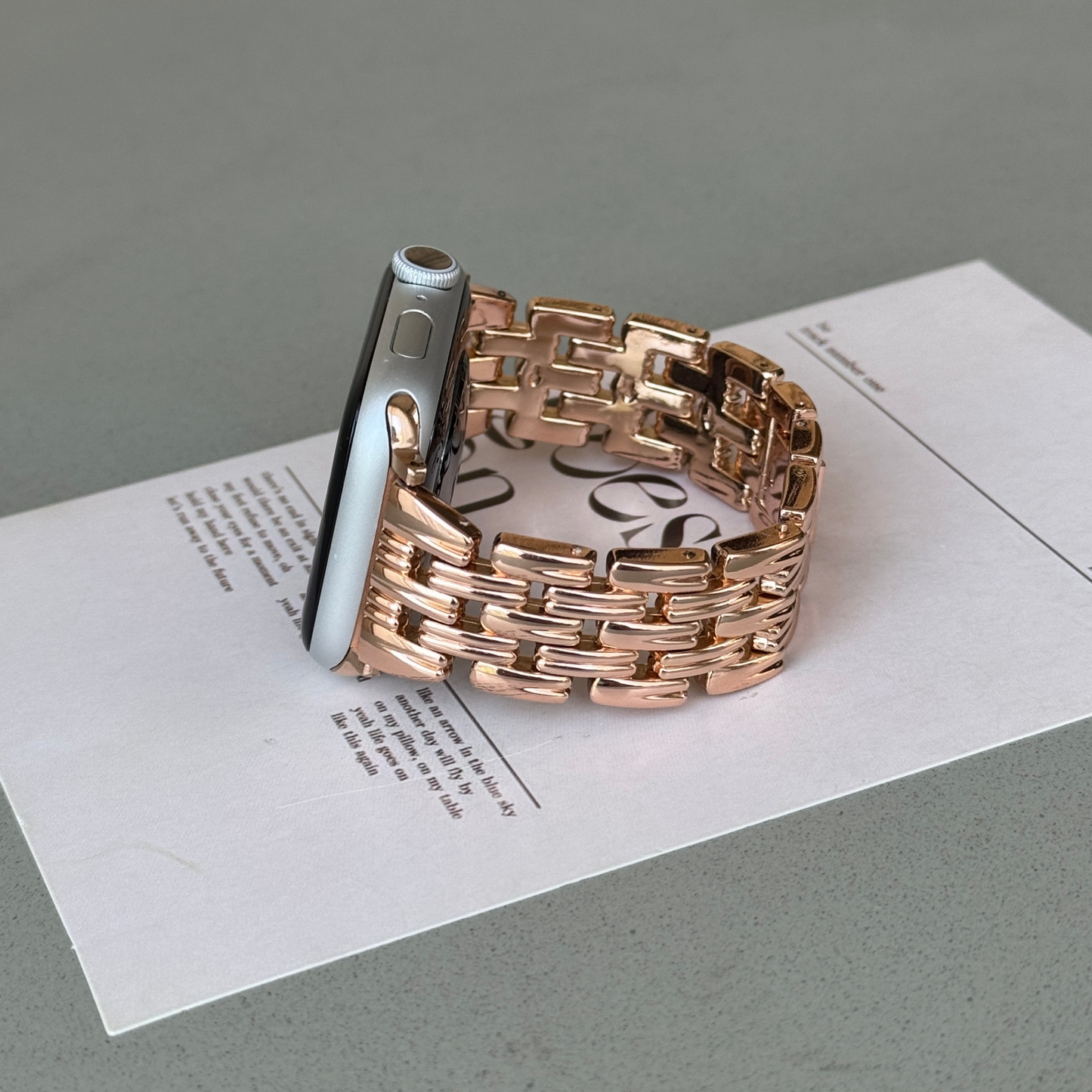 Feminine stainless steel Apple Watch band with a smooth interior and sleek, fashion-forward design. Available in gold, rose gold, silver, and black. Elevates every outfit. Compatible with Apple Watch Series 1-10, SE, and Ultra